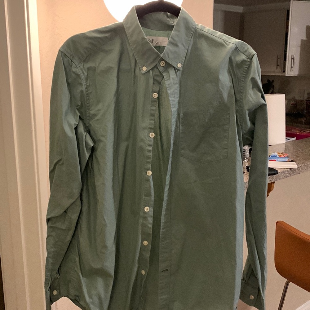 Gap factory green shirt